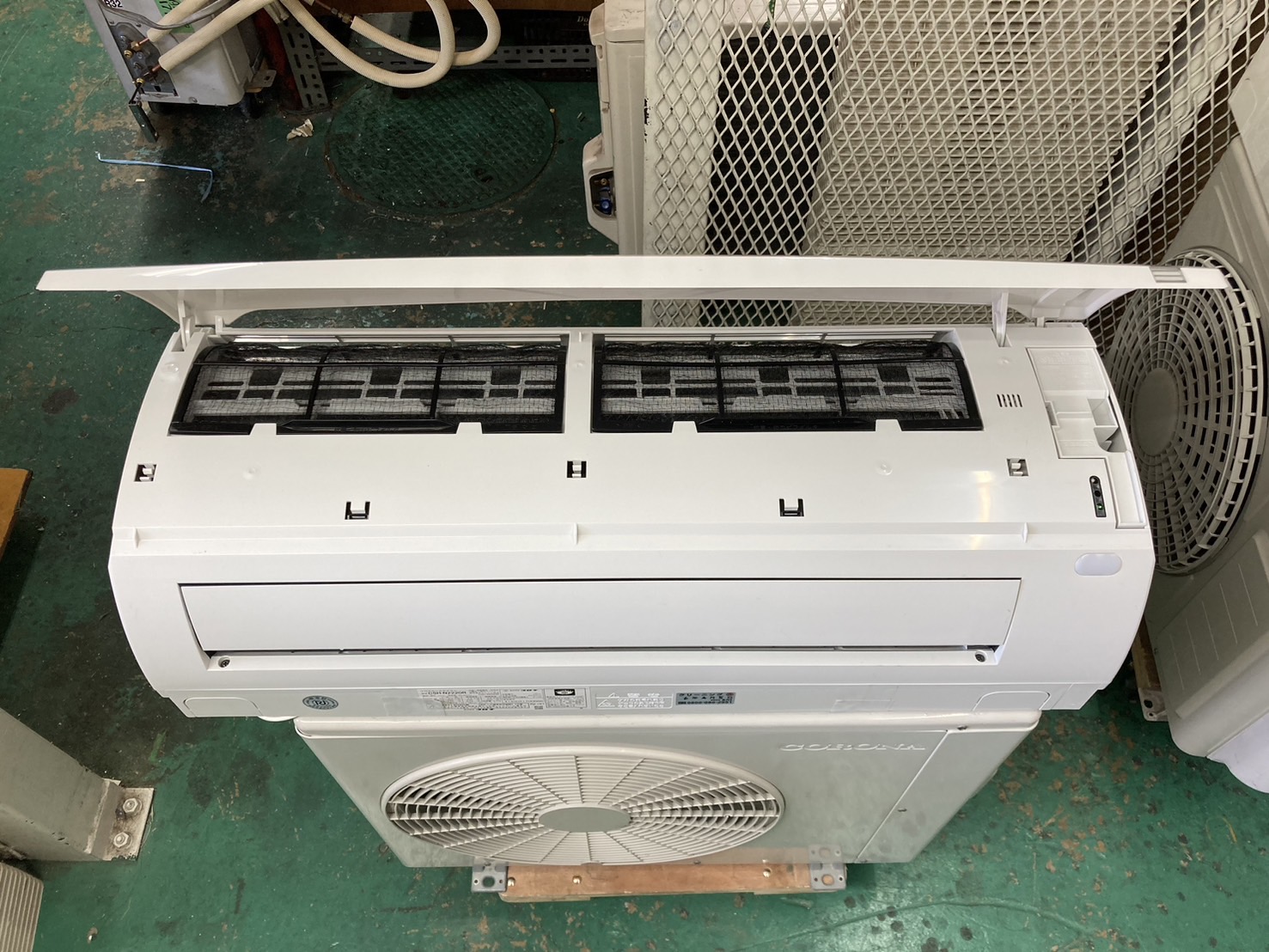 アイリスオーヤマ エアコン 10畳用 2.8kW IRA-2801W 2021年製？
