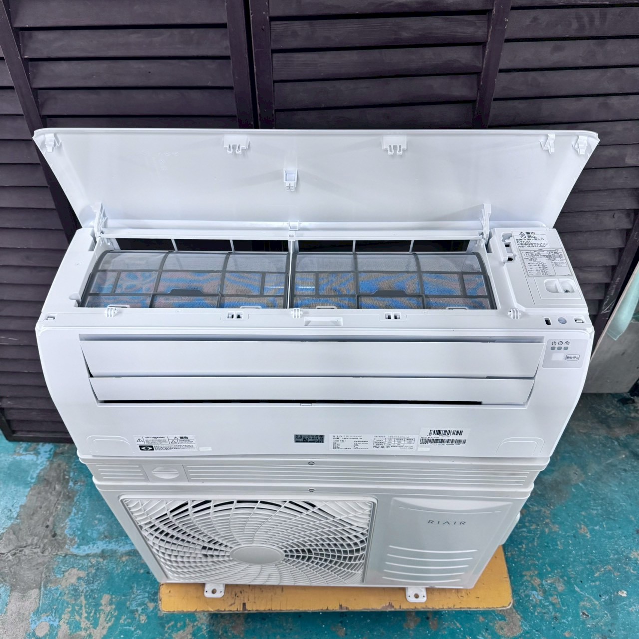 中古エアコン】K06555 ヤマダ 2023年製 YHA-V40N2 主に14畳用｜兵庫県 